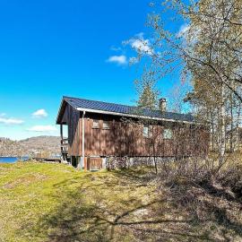 5 person holiday home in FARSUND-By Traum، فندق في Helle