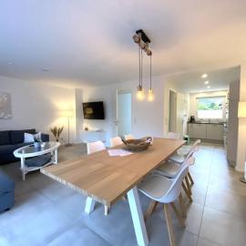 `Achterdeck` moderne & hochwertige Hausscheibe in Sackgassenlage!, Hotel in Westerholz