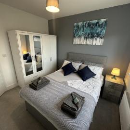 3 Bed Stafford House with Free Parking