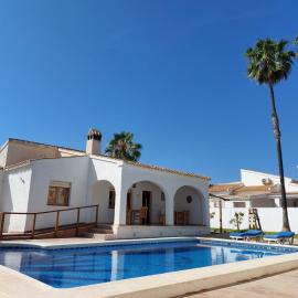 ZENIA HOSTEL, מלון בפלאיה פלמנקה
