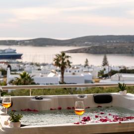 Panos Villa Sunset View, hotell i Parikia
