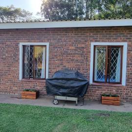 Hoopoe Cottage, hotel sa Drummond
