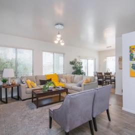Stylish Home Phoenix - Low Rates NOW!, hotel en Phoenix