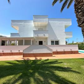 Villa Antonia sul mare con piscina Torre a mare (Bari)