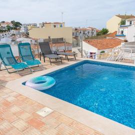 Colors Pool House, hotel in Carvoeiro