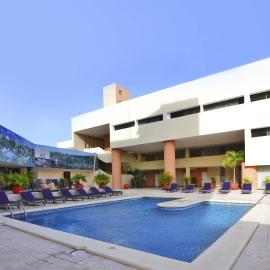 Hotel Los Aluxes, hotel di Merida