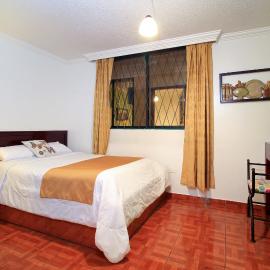 La Rosario Hostal, מלון בקיטו