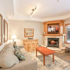 Riverbend Centennial Run Condo: Ski In/Out, hotelli kohteessa Breckenridge