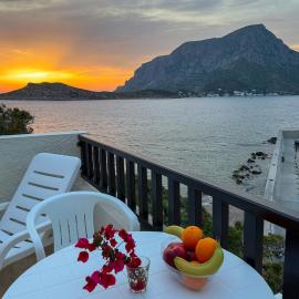 Pelagos Seafront Accommodation - Maria
