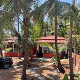 Sandcastle Cottages 3 WiFi - SmartTV - Parking - Diveagar, khách sạn ở Diveagar