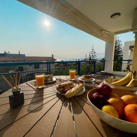 Sparkling dream, hotel u gradu 'Saronida'