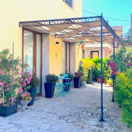 Stylish Apartment near Siena I Private Parking & Air Con & WiFi