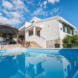 Apartments Davor