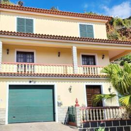 Gomes house
