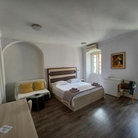 JR Luxury Guesthouse