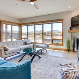 Fraser Getaway w/ Deck Near Winter Park Resort!, khách sạn ở Fraser