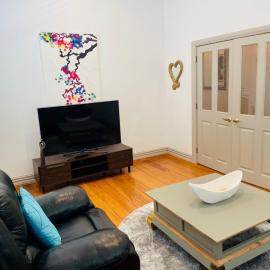 Central Hut Villa, hotel in Lower Hutt