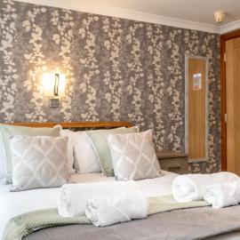 New Lodge Rooms- with Free Parking