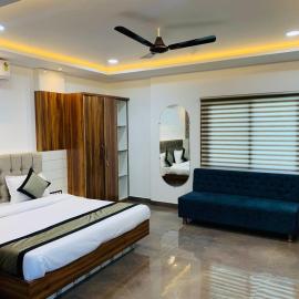 Hotel Staywell,Pithampur, hotel i Akolia