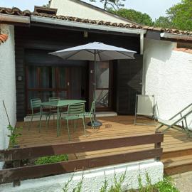 Charmante villa patio proche de l'océan โรงแรมในSeignosse