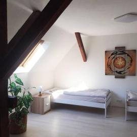 22C große Wohnung 4 Schlafzimmer Wlan/SmartTV, hotel i Korb