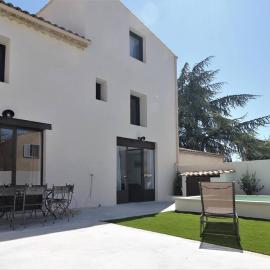 Maison de village 150 M2 au calme climatisée, piscine