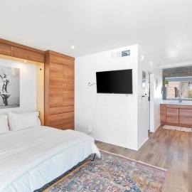 Walkable DTPH Studio w/ Pool and Parking, hotel in Phoenix