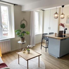 escapade aux portes de Paris, hotel i Suresnes