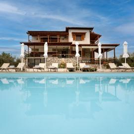 Kalisun Pool House by Georgalas, hotel in Nea Kallikrateia