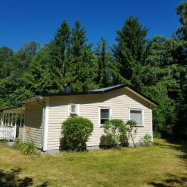 Ferienhaus Xenia Laholm, hotel sa Bökeberg