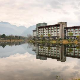 Le Meridien Emei Mountain Resort, hotel in Emeishan City