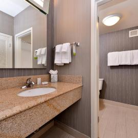 Courtyard by Marriott Dallas Northwest, hotelli kohteessa Dallas