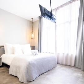 Newly Build Utopia City Penthouse 7-Minutes from Rotterdam CS app3, hotel in Schiedam