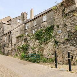 10 Westgate Hill, hotel in Pembroke