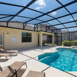 South Facing Vacation Home - Providence Golf Resort - Pool & Spa - Game Room - Free Welcome Pack, hótel í Loughman