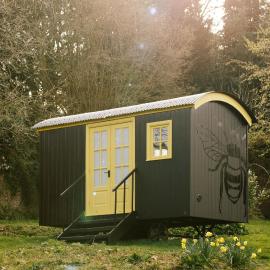 Beekeeper's Hut - Hawarden Estate