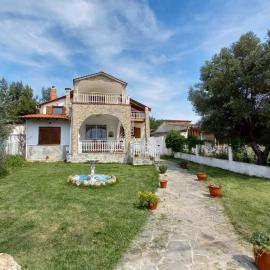 Isidoros house