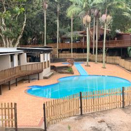 Anerley Garden Park Resort, hotel in Port Shepstone