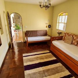 Casa espaçosa e confortável na região da Pampulha, hotel in Belo Horizonte