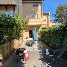 Un posto al sole, hotelli kohteessa Fregene