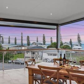 Penthouse - Scarborough beach break holidays