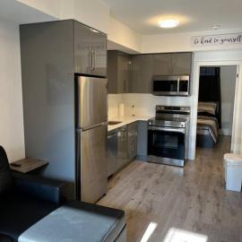 Lovely one bedroom condo with free parking, hotell Niagara Fallsis