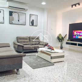 PD 14Pax 4BR Double Storey House Lukut, hotel in Port Dickson