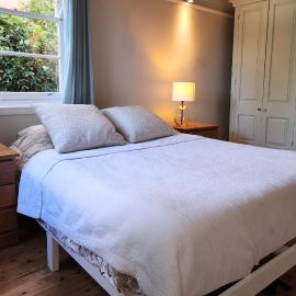 Stunning 2BR Unit in Queenscliff