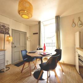 Charmant studio à 200m du Gardon – hotel w mieście Remoulins