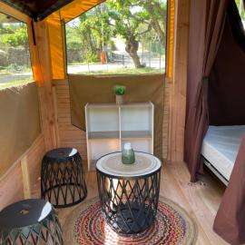 Camping Beaussement Baroudeur, hotel v mestu Chauzon