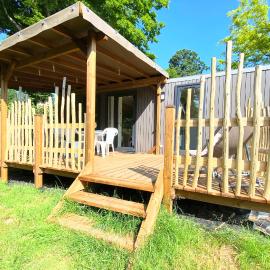 Mobile Homes Les Ormes, hotel en Dol-de-Bretagne