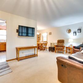 Clear Lake Vacation Home Rental - Pet Friendly!, ξενοδοχείο σε Clear Lake