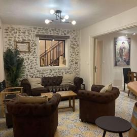 Villa Mirroir en Champagne, jusque 10 voyageurs, Hotel in Boursault