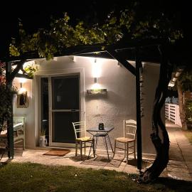 Platánion में, होटल Under the vine garden house